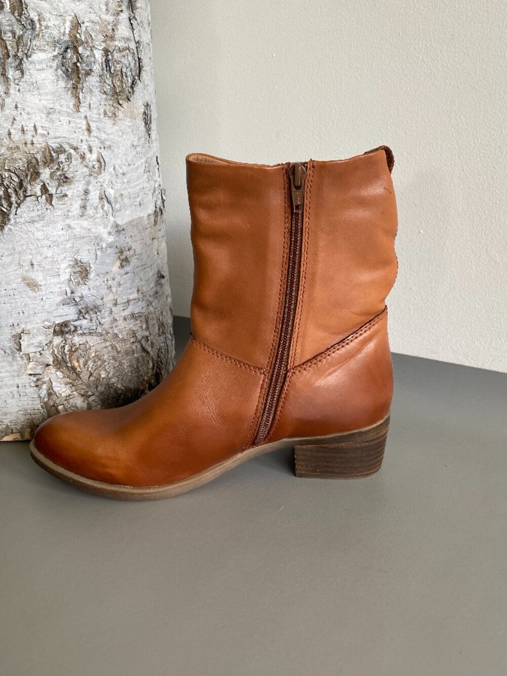 Oker Cognac Leather Slouch Ankle Boots Side zip  Comfort ECU Sz 9/Fits 8.5 - Picture 9 of 15